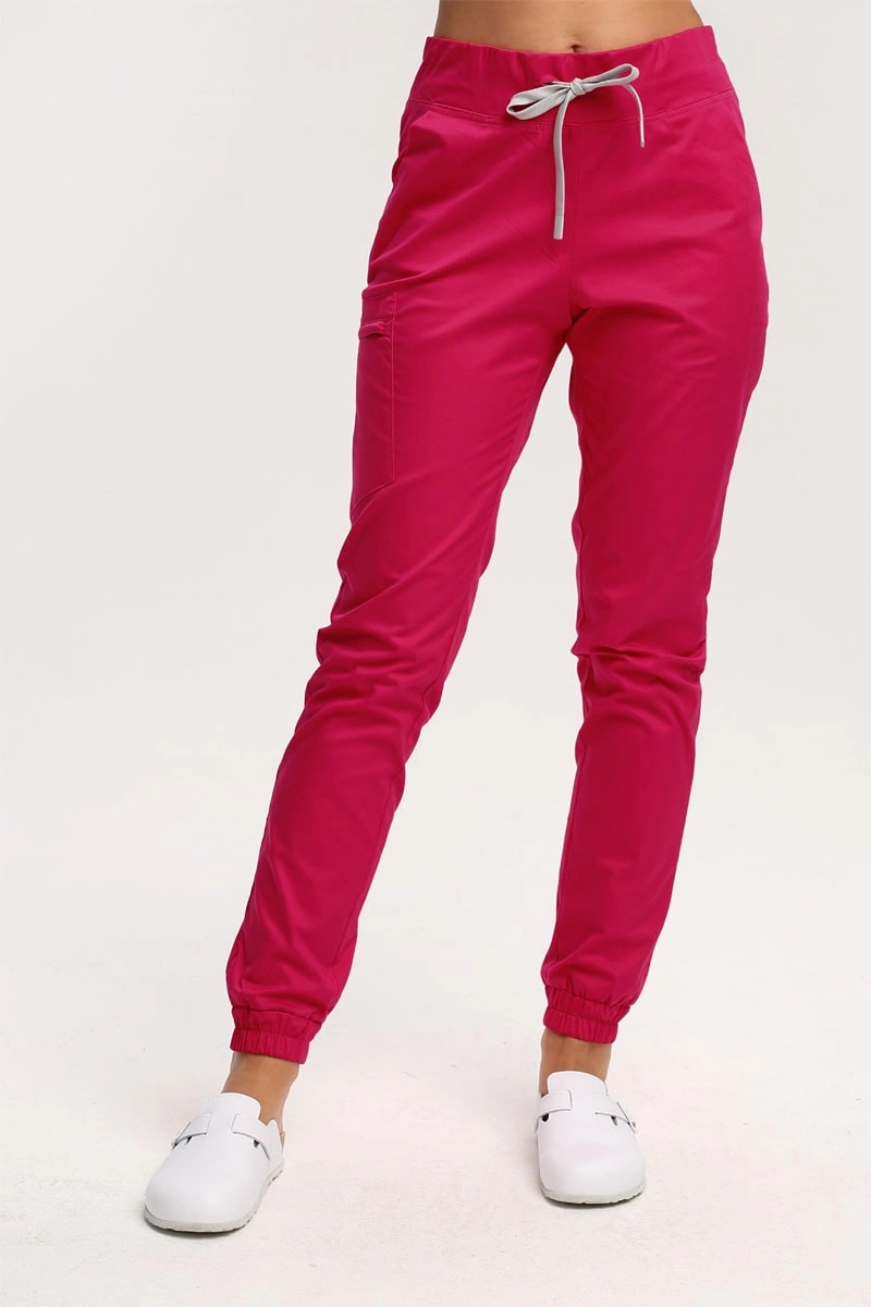 Spodnie medyczne damskie joggery petite malinowe SE 92, Comfort Stretch