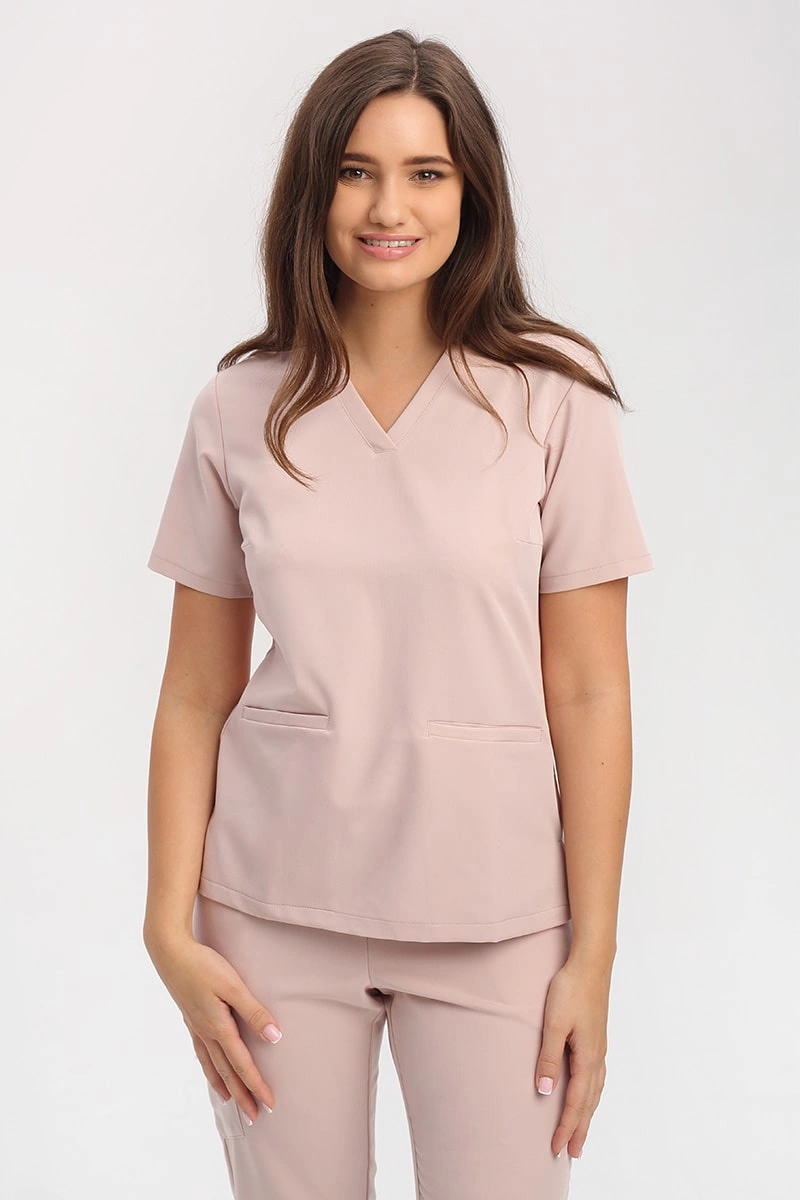 Luźna bluza medyczna damska BL 63, beż nude, krótki rękaw, scrubs Elegant Stretch