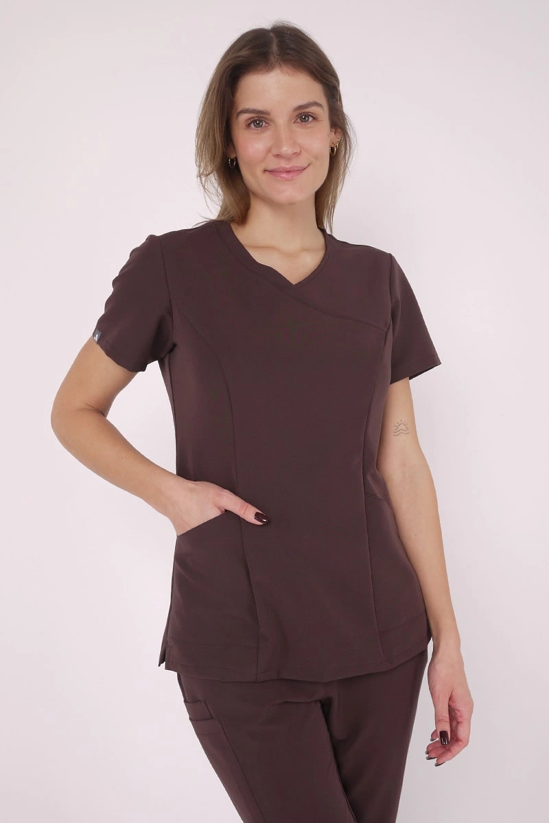 Dopasowana bluza medyczna damska czekoladowa BL 62, Elegant Stretch