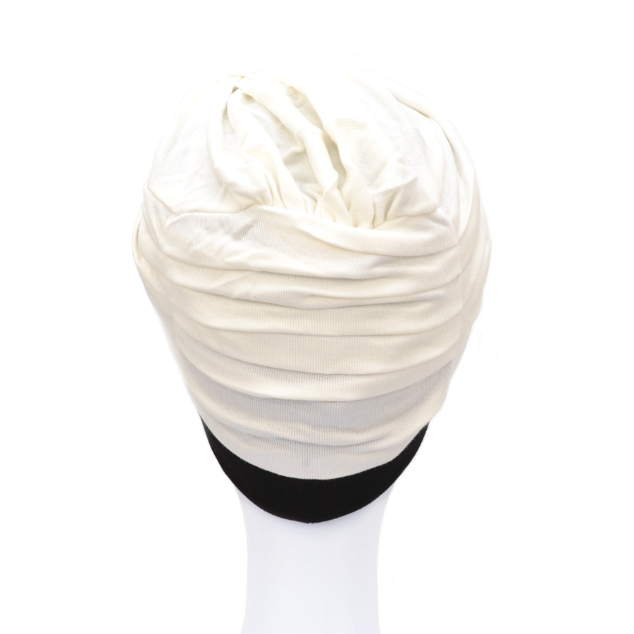 Turban z ozdobnym drapowaniem kremowy z czarnym paskiem KLARA BC Premium*