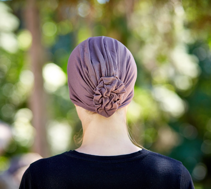 Turban z udrapowaną różą ciemny blady róż POLA 220*