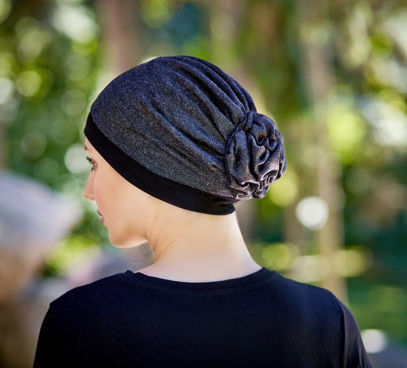 Turban z udrapowaną różą ciemny szary POLA 166/05*