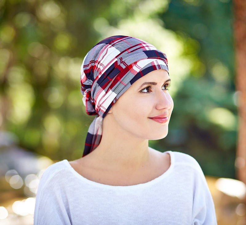 Lekki i komfortowy turban w kratę 100% wiskoza SARA 232*