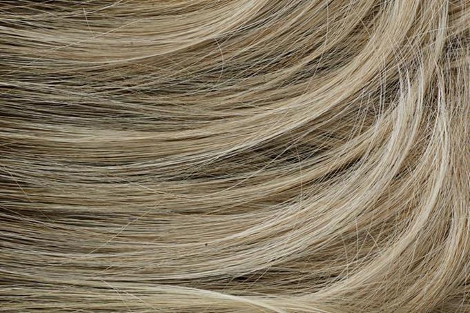 Peruka syntetyczna bardzo jasny blond z efektem odrostu COLETTE NEW 101/24/38R