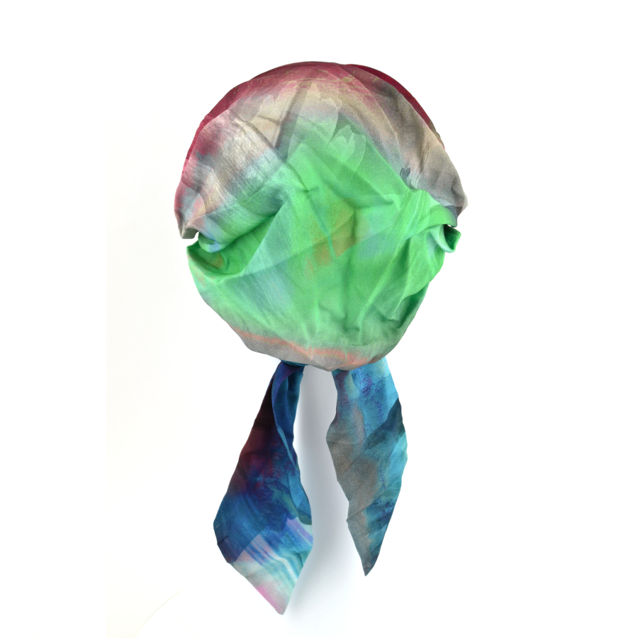 Prosty do ułożenia lekki i wygodny turban wielokolorowy FELICJA NEW z daszkiem RK2/W80650