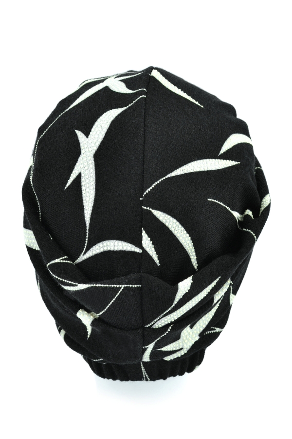 Czarny turban z motywem białych liści WINTER GARDEN*