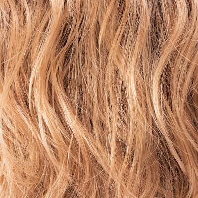Peruka z włosów syntetycznych karmelowy blond z odrostem SHOW toffeeblonde/rooted