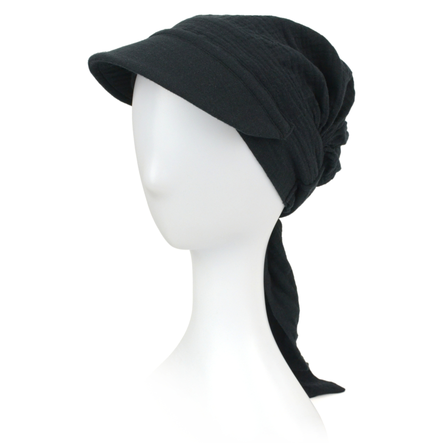 Lekki muślinowy turban z daszkiem czarny CARINI 425