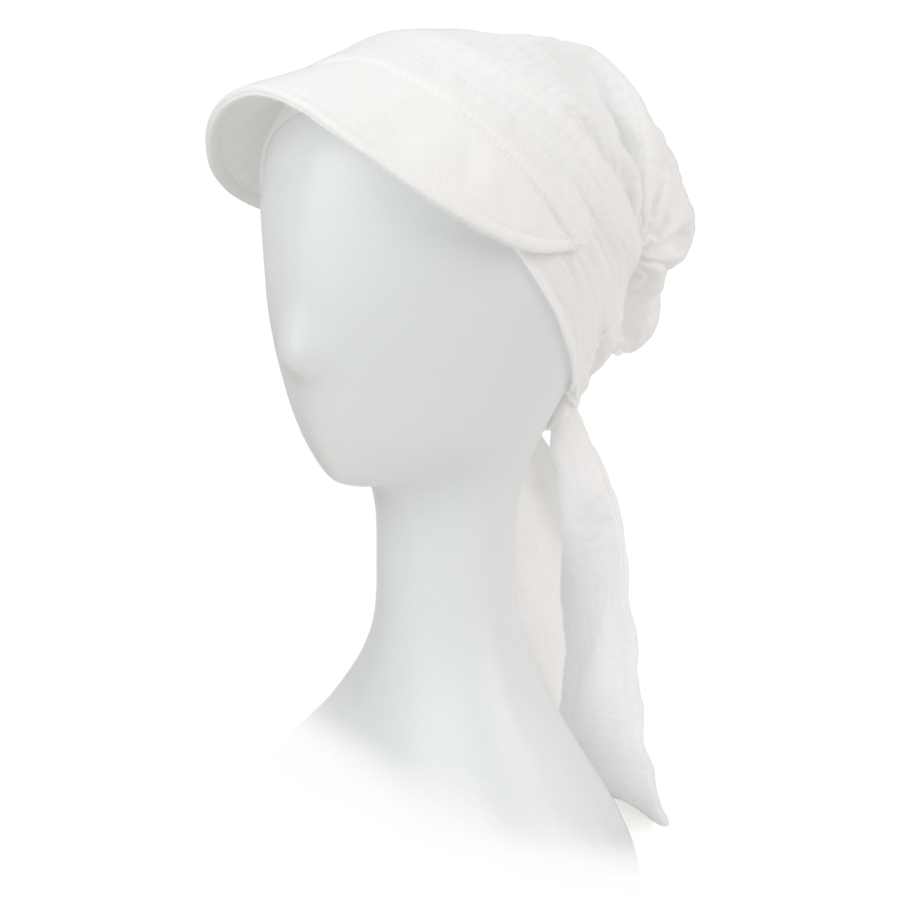 Lekki muślinowy turban z daszkiem biały CARINI 428