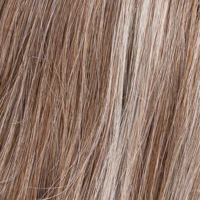 Peruka syntetyczna długa i warstwowa fryzura z grzywką na bok ciemny piaskowy blond MIRAGE DELUXE darksand frosted