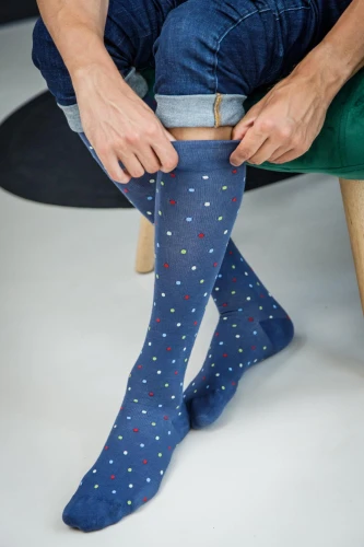 Podkolanówki uciskowe z bawełny - niebieskie w kropki - 1 klasa ucisku 15-21 mmHg RelaxSan Fancy Socks