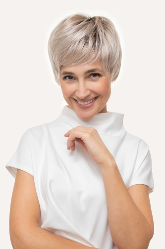 Peruka syntetyczna, kolor blond z odrostem, krótkie włosy - MONICA